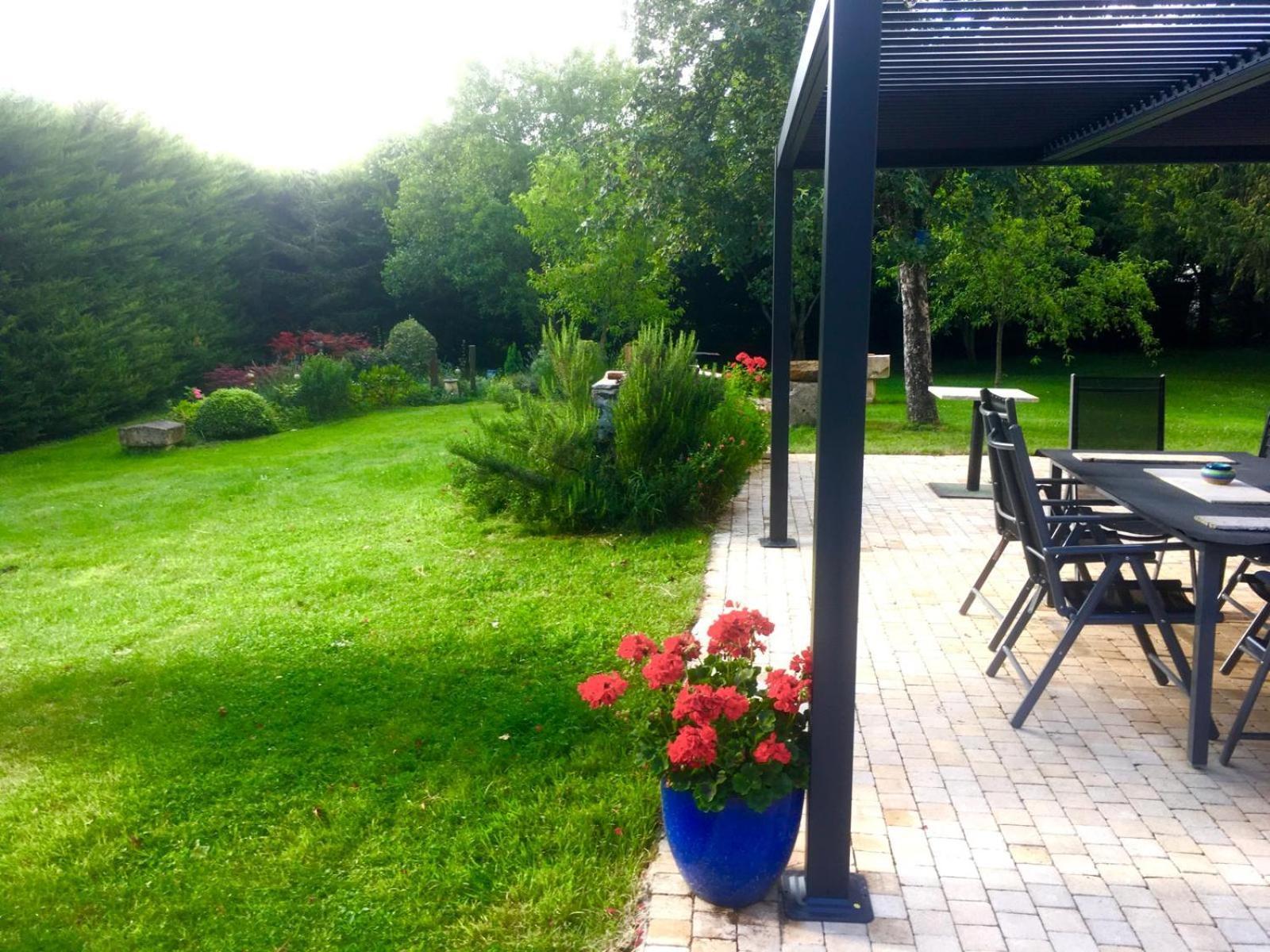 Nature Et Bord D'Etang A Jars Exterior photo